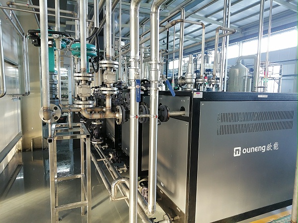 真空干燥机分段加热油温机 (1)